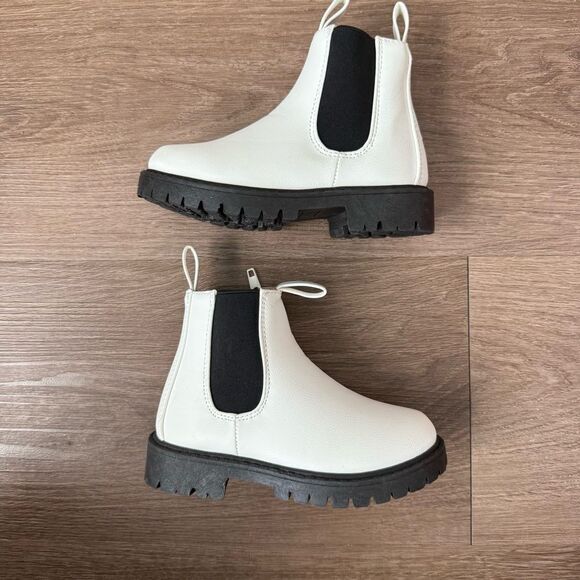 Toddler Girls White & Black Chelsea Boots | Size 6 | Sparkle In Pink - Picture 2 of 11